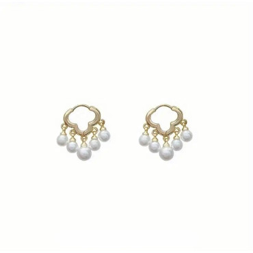 CLOUD TASSEL EARRING